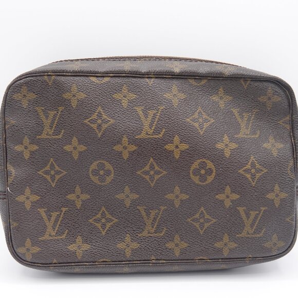 Louis Vuitton Monogram Trousse Toiletry Pouch 23 - Picture 3 of 16